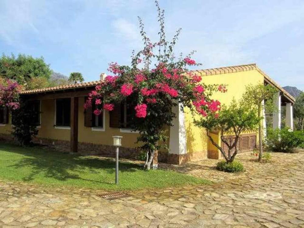 Azzurra Villa